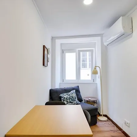 Compact Chiado Spacious And Exceptional In Daire *